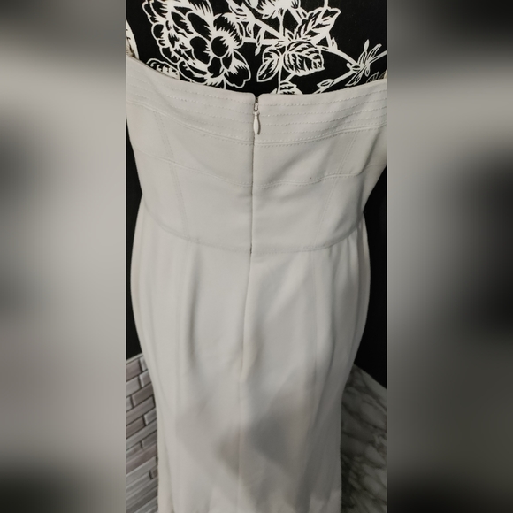 Dress - Picture 2 of 5